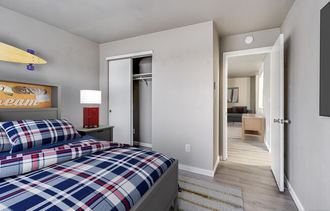 2 beds, 1 bath, 800 sqft, $949, Unit 1316 - 309