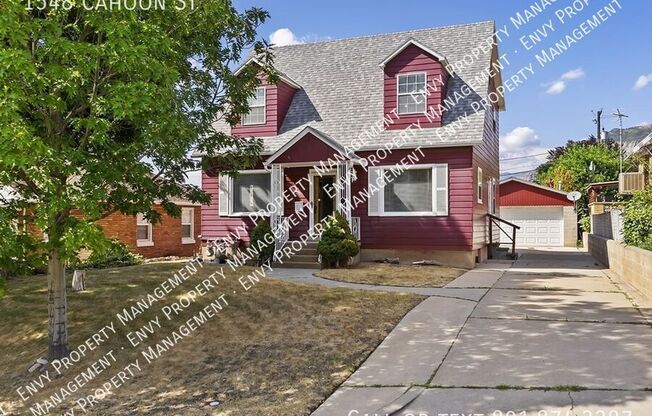 1548 CAHOON ST