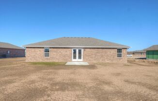 3 beds, 2 baths, $1,699