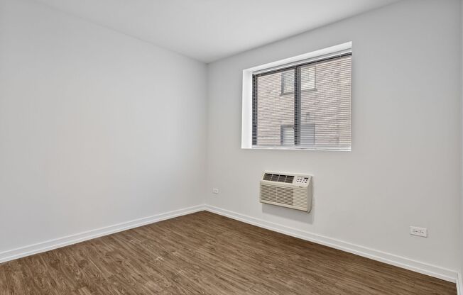 1 bed, 1 bath, 307 sqft, $1,950, Unit 420