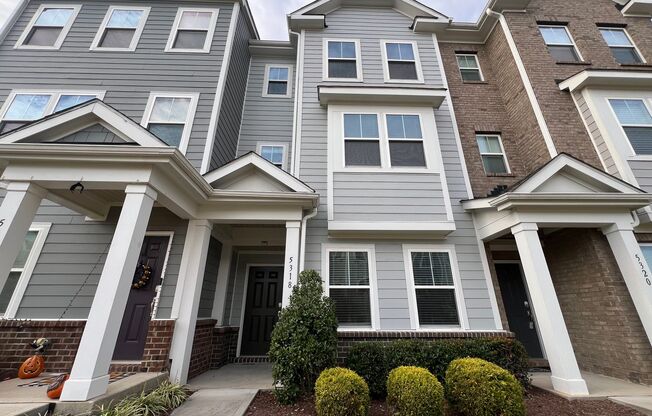 Stunning 3BD, 3.5BA Raleigh Townhome in the Desirable 5401 North Community Within Walking Distance of Fun Dining Options and Premier HOA Amenities