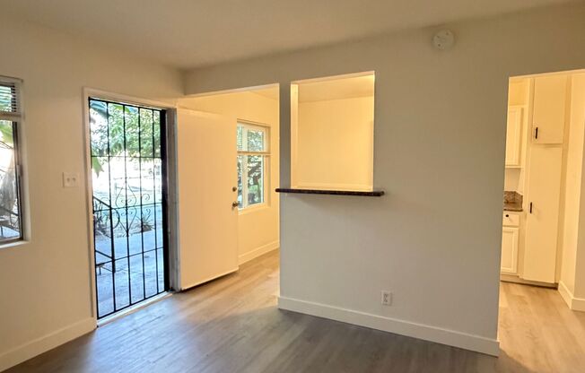 5804 Gage Ave (RR)