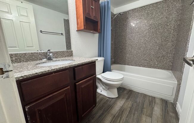 2 beds, 1 bath, $1,390, Unit # 179