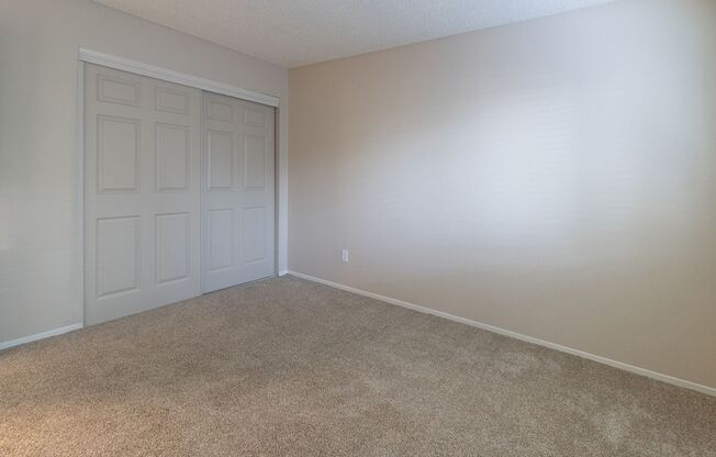 3 beds, 1.5 baths, 1,025 sqft, $2,275, Unit 490004