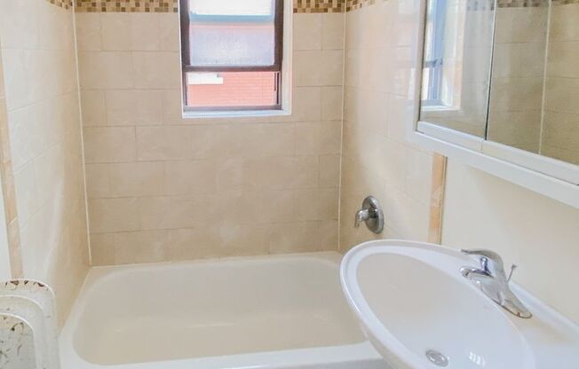 Studio, 1 bath, 437 sqft, $1,695, Unit 432-211