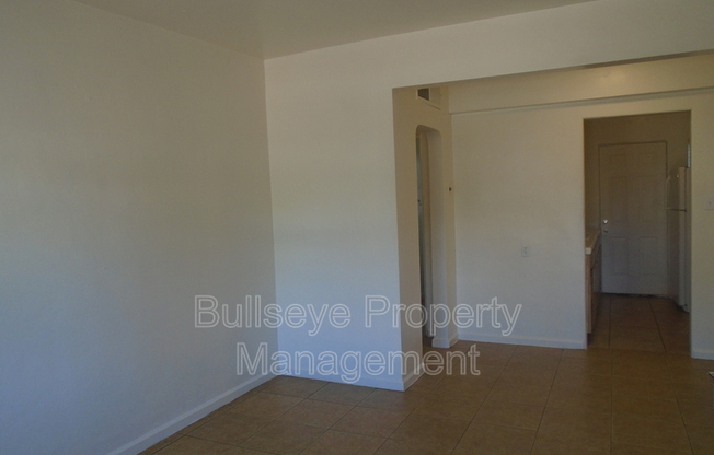 303 W HIGHLAND AVE