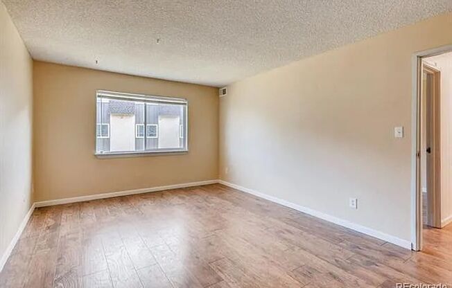2 beds, 2 baths, $1,590, Unit #D3-207