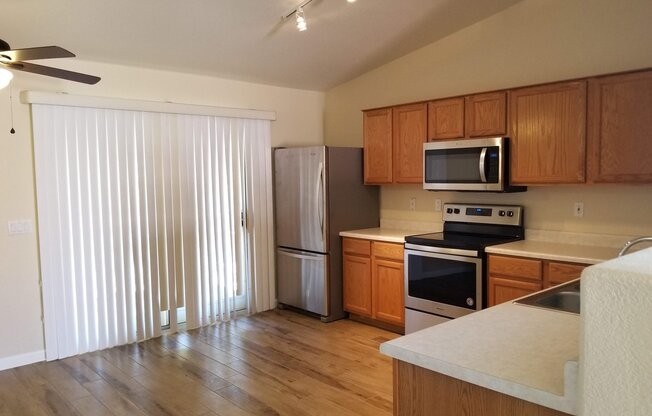 3 beds, 2 baths, $1,735