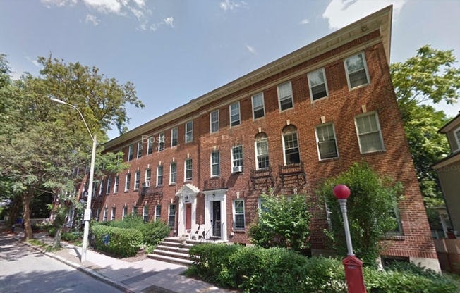 120 University Rd