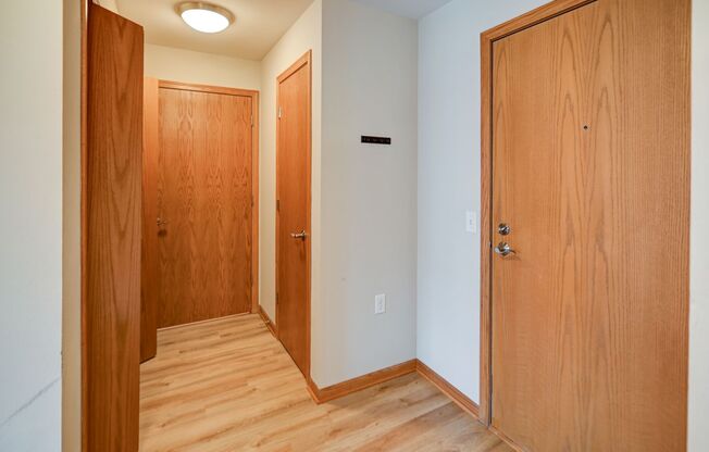 2 beds, 2 baths, 1,015 sqft, $1,900, Unit 6749-310