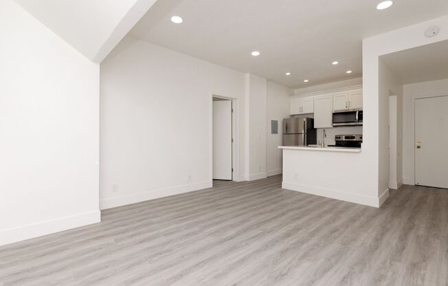 1 bed, 1 bath, 780 sqft, $1,850, Unit 107