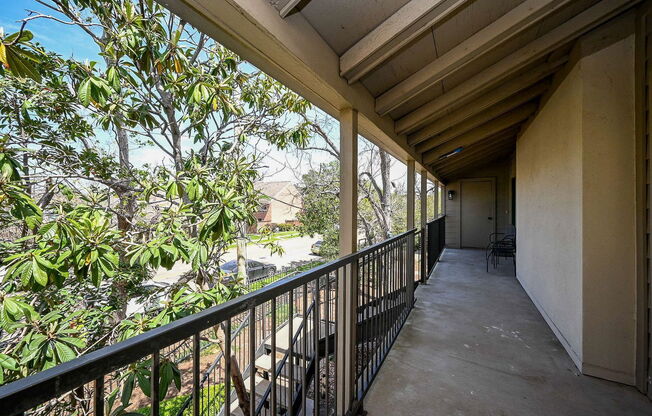 1100 Augusta Dr 8