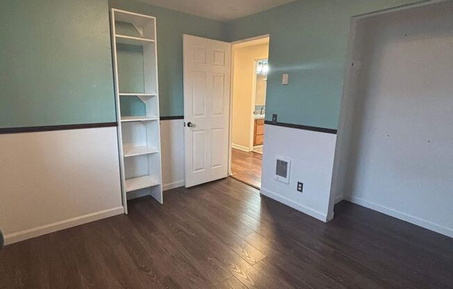 3 beds, 1 bath, $2,000