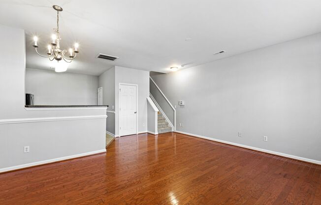 Stunning Townhouse for Lease in fantastic Raleigh location!