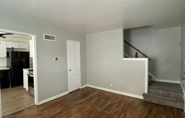 2 beds, 1 bath, $1,250