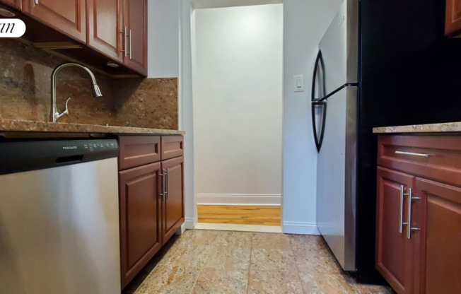 3 beds, 1 bath, $3,099, Unit 9