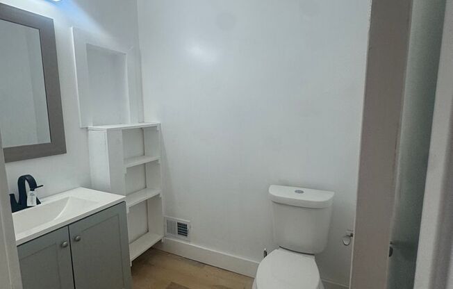 4 Bedroom 1.5 home near downtown Detroit