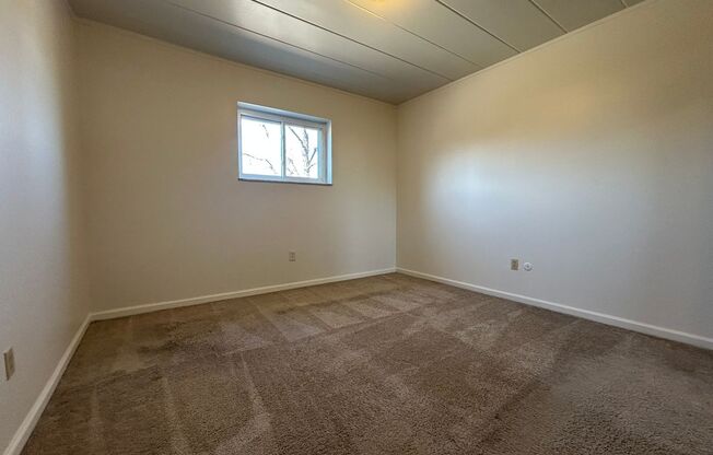 1 bed, 1 bath, $975, Unit C-18