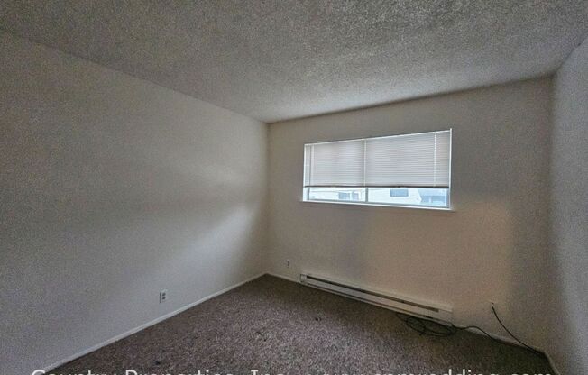 2 beds, 1 bath, $1,150, Unit #4