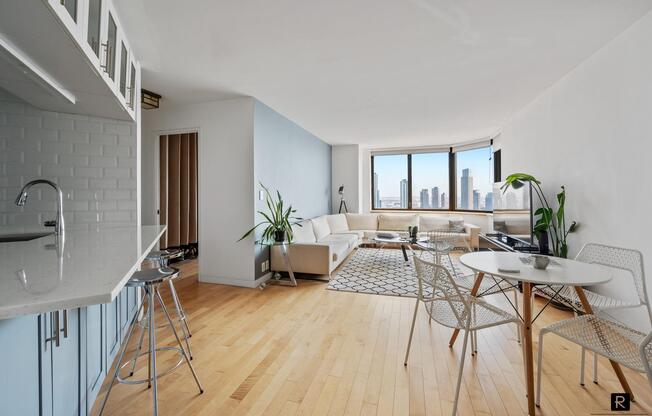2 beds, 2 baths, 1,130 sqft, $7,500, Unit 33-C