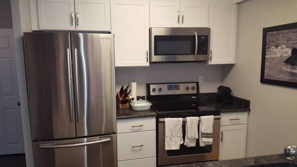 3 beds, 2 baths, 1,100 sqft, $2,850, Unit LL - 116