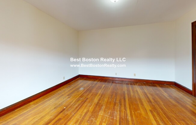 22 W WYOMING AVE