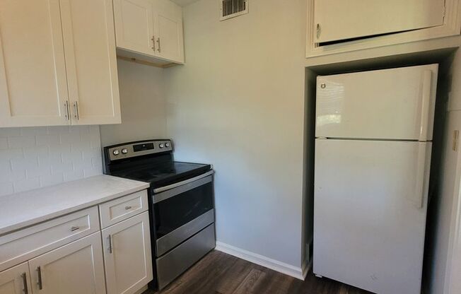 2 beds, 1 bath, $1,730