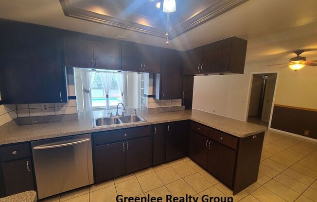 3 beds, 2 baths, $2,300