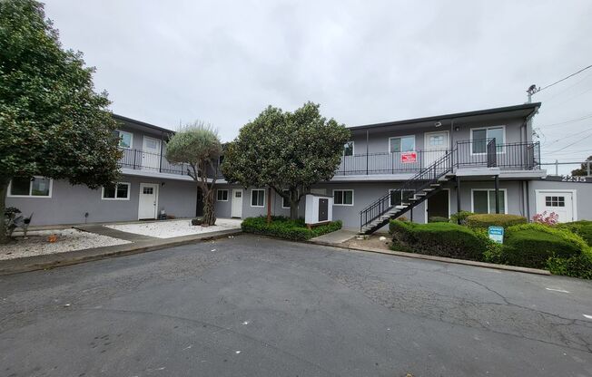 Church Lane 2235  - Porto Apartments