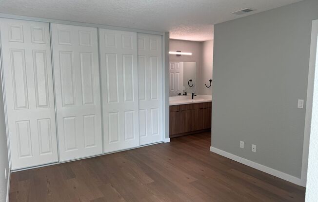 2 beds, 1 bath, 821 sqft, $2,780, Unit C036