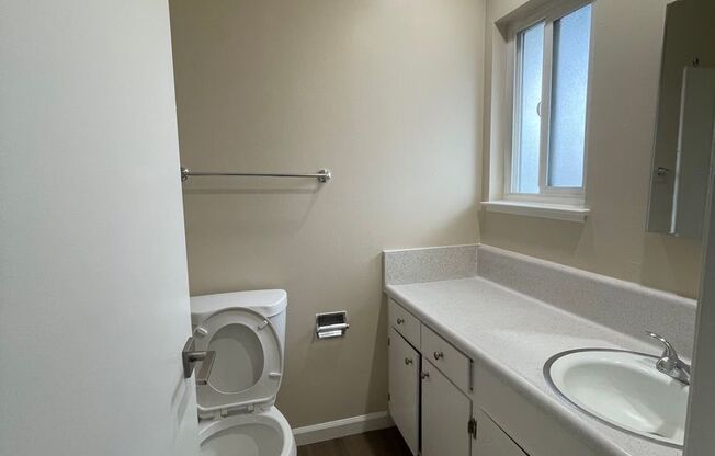 0087 - 1521 Lago St.