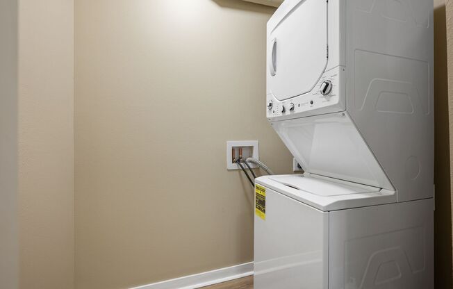 1 bed, 1 bath, 979 sqft, $2,495, Unit A213