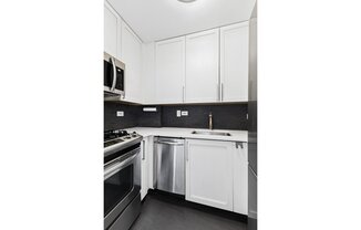 Studio, 1 bath, $4,000, Unit 10J