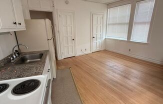 1 bed, 1 bath, $675, Unit 214