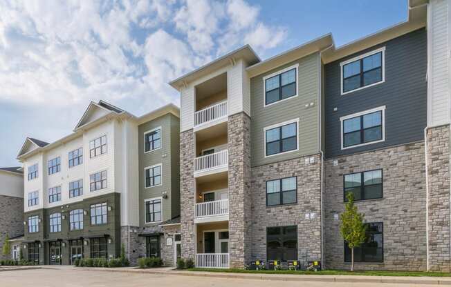 Welcome to Aventura at Wild Horse Creek Apartments