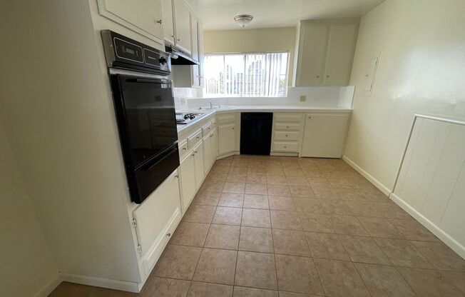 1 bed, 1 bath, 624 sqft, $1,995, Unit 320