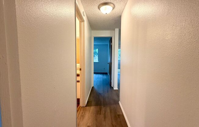 2 beds, 1 bath, 834 sqft, $1,680, Unit Q202