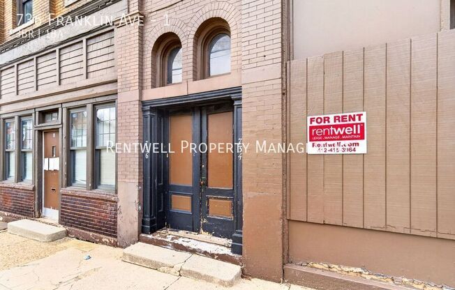 736 FRANKLIN AVE