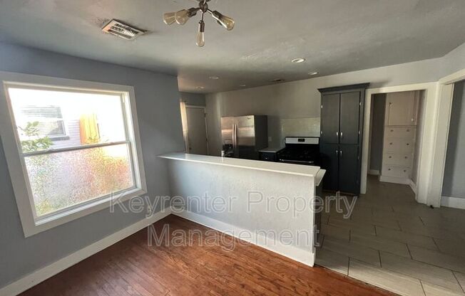 116 & 118 NW 31st St