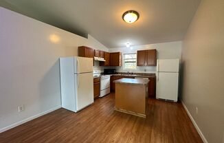 6 beds, 3 baths, $1,950, Unit UNIT 3105