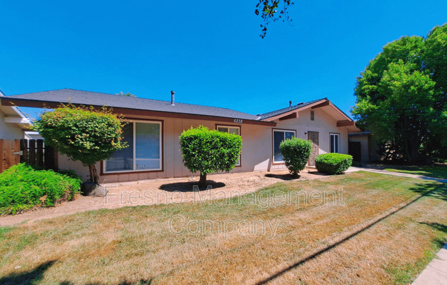 6238 N FRESNO ST