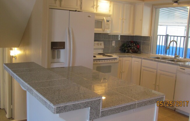 5 beds, 2 baths, $2,795