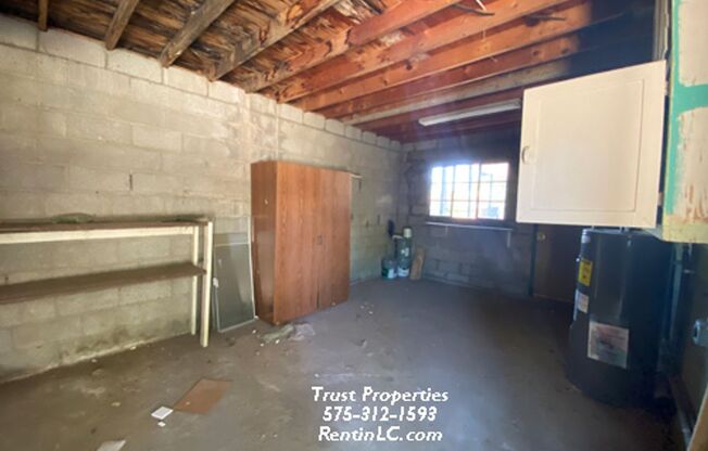 3 beds, 1 bath, $1,150