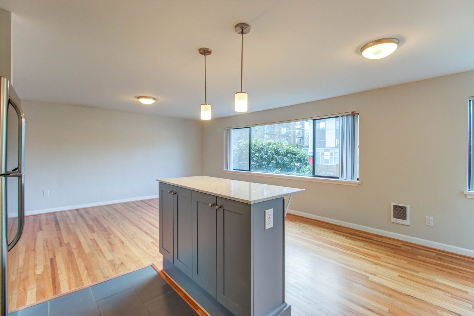 1418 On Queen Anne Apartments