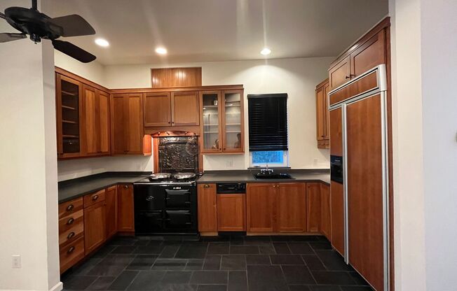 1 bed, 1 bath, $1,800