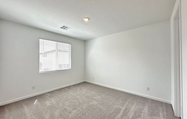 5 beds, 3 baths, $2,795