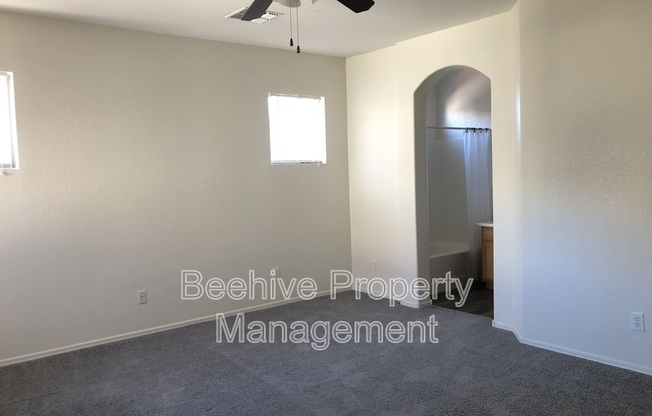 1325 S ROSEANN