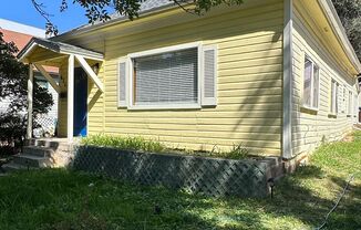 3 beds, 1 bath, $2,950