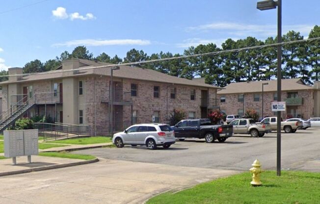 Woodland Cardinal Apartments