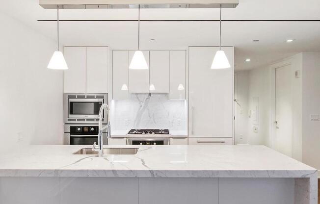 5 FRANKLIN PL